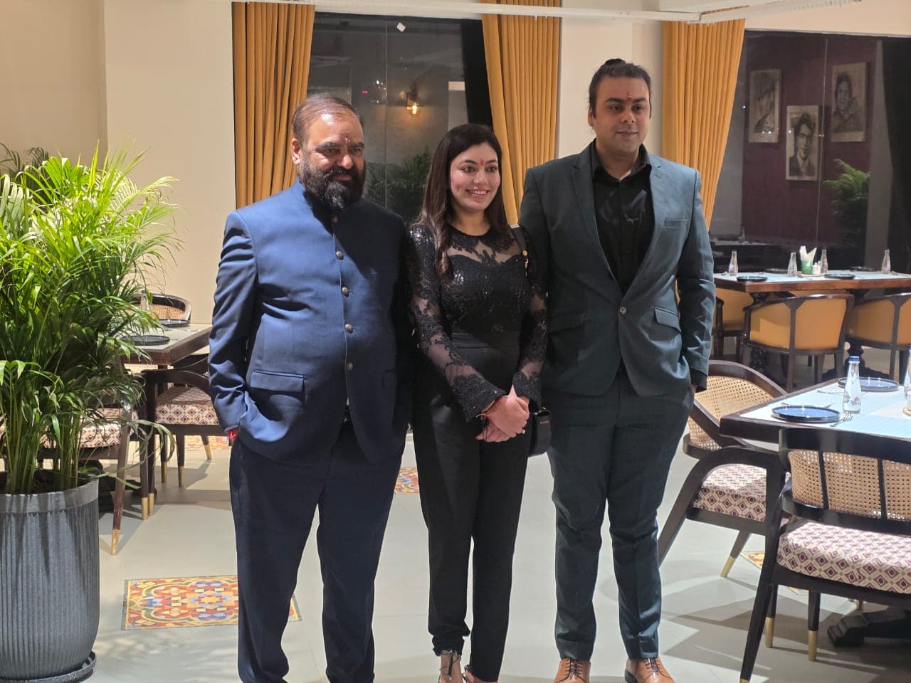 Retro Fine Dine restaurant photo gallery moment 28